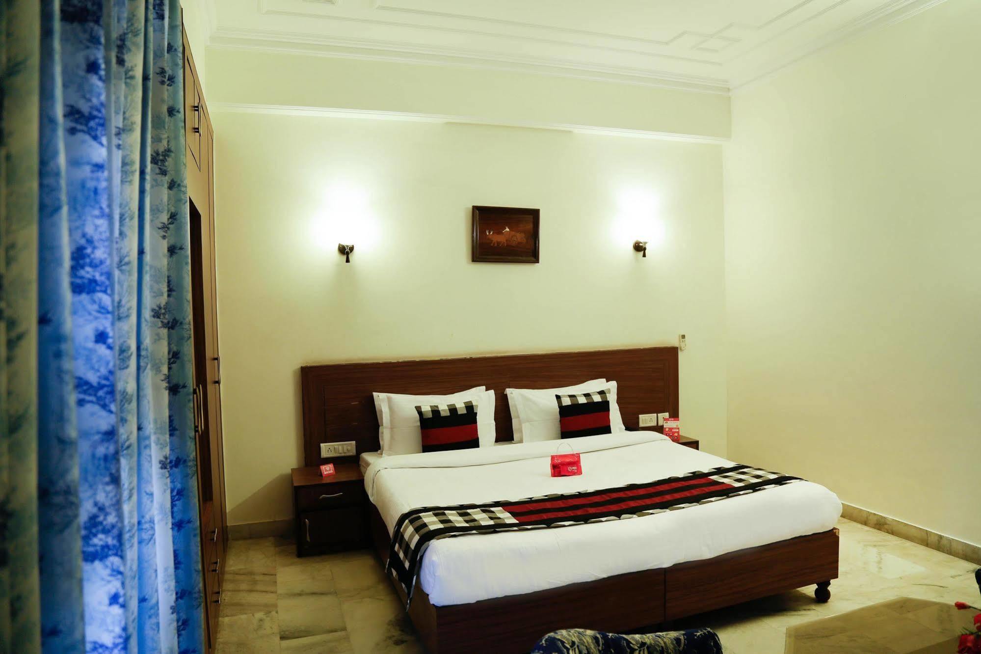 Oyo Raja Park Lbs College Hotel 3*